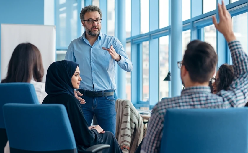 1-on-1 meetings and employee retention in UAE Saudi Arabia and Qatar